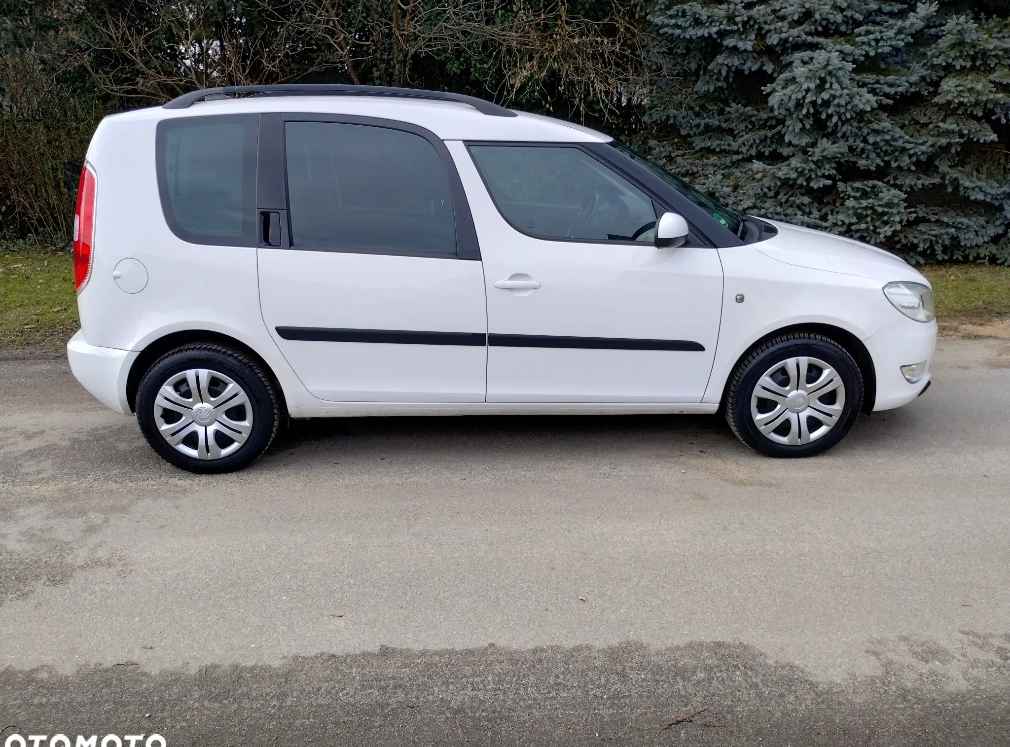 Skoda Roomster cena 19900 przebieg: 289000, rok produkcji 2014 z Mieroszów małe 121